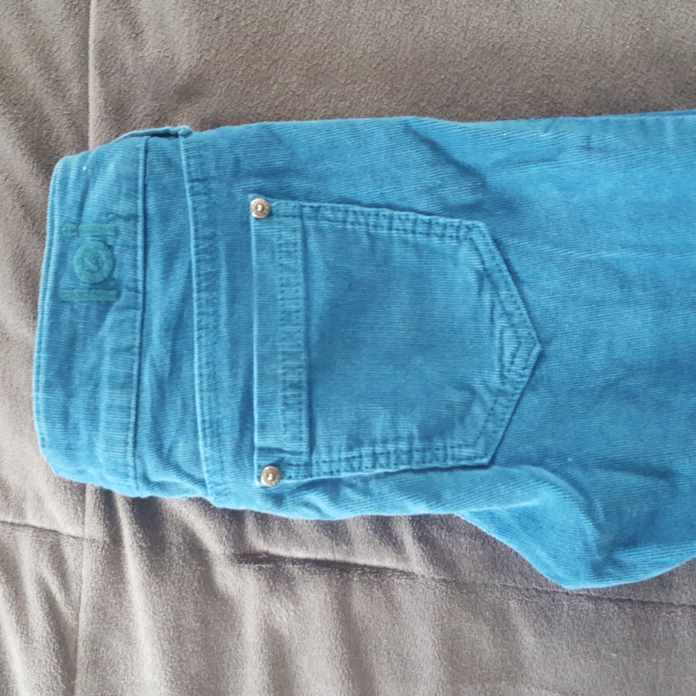 Jeans - Picture 3 of 3